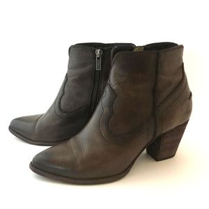 Frye Renee Seam Short Boot, Slate Brown Size 6